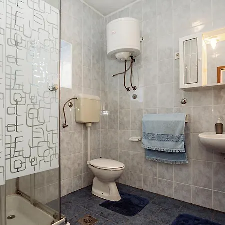 Emilija Homestay Bozava